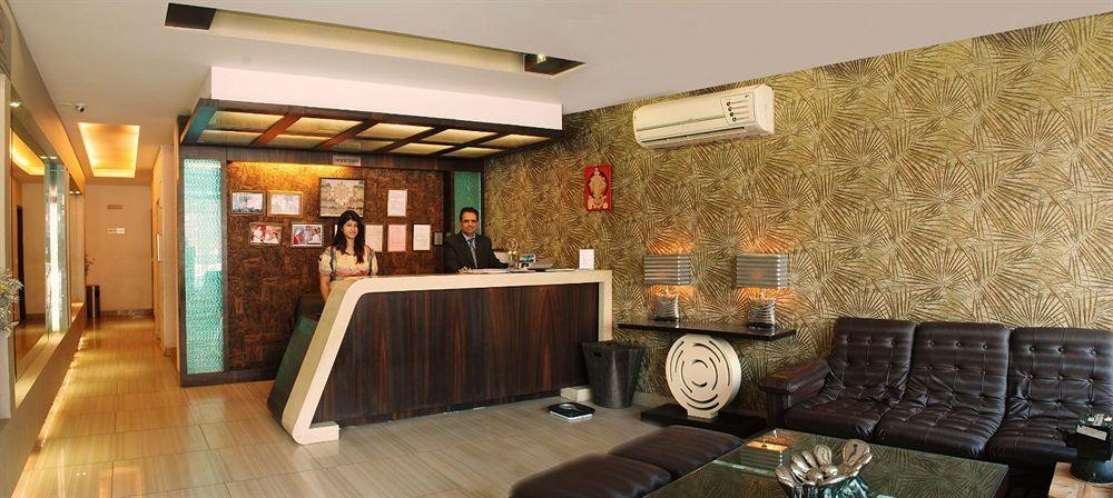 Liv Inn - Naraina Nueva Delhi Exterior foto
